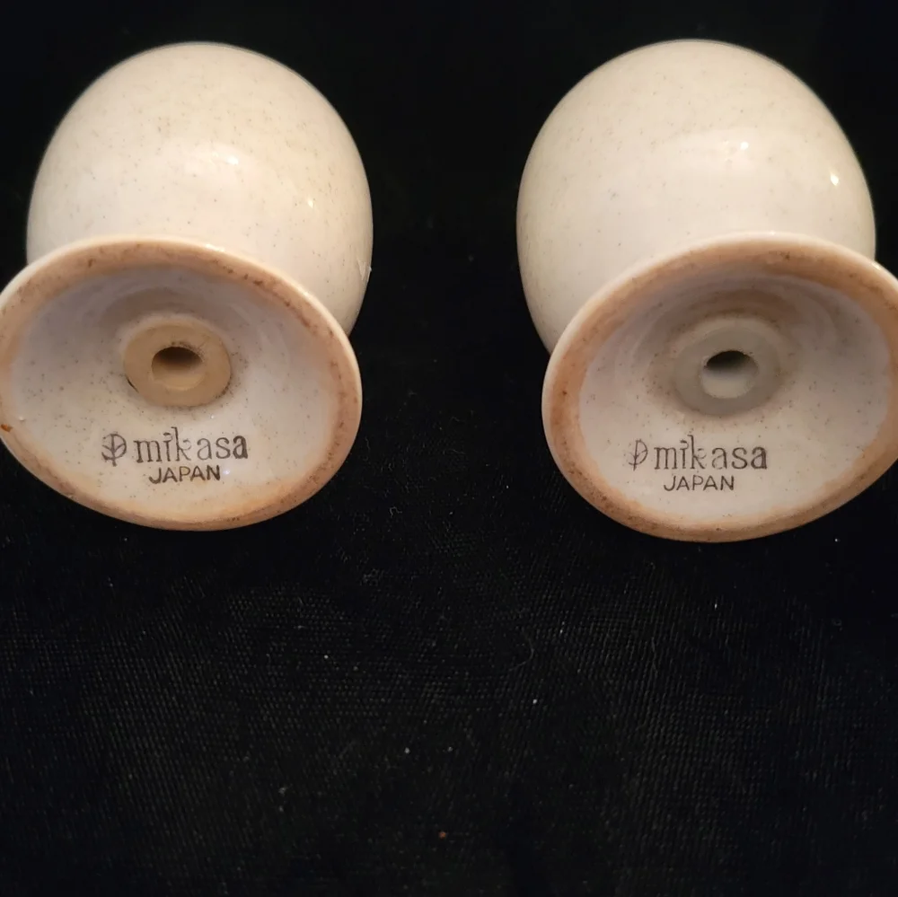 Vintage Mikasa Salt and Pepper Shaker and Sugar Bowl. Japan - Picture 5 of 8